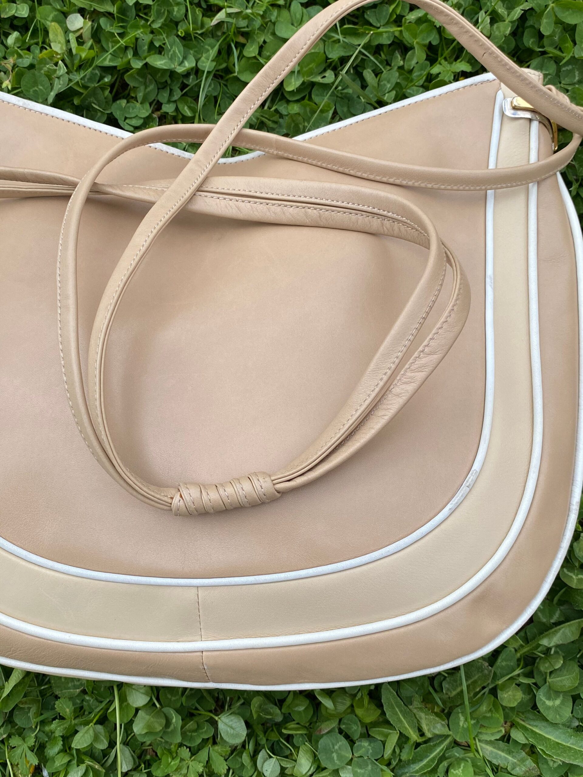 90s Vintage Shoulder bag/Beige ivory leather bag/Fashion bag Italy/Beige leather shoulder bag Design bag Italy - immagine 8
