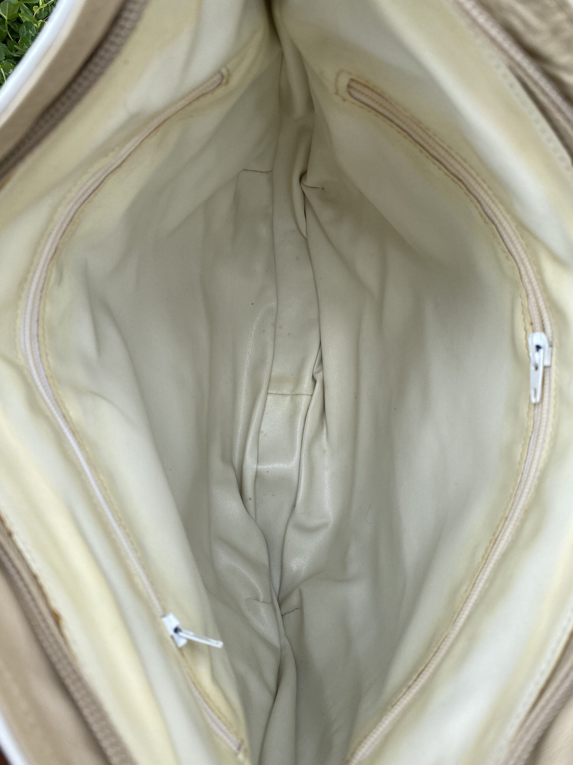 90s Vintage Shoulder bag/Beige ivory leather bag/Fashion bag Italy/Beige leather shoulder bag Design bag Italy - immagine 9