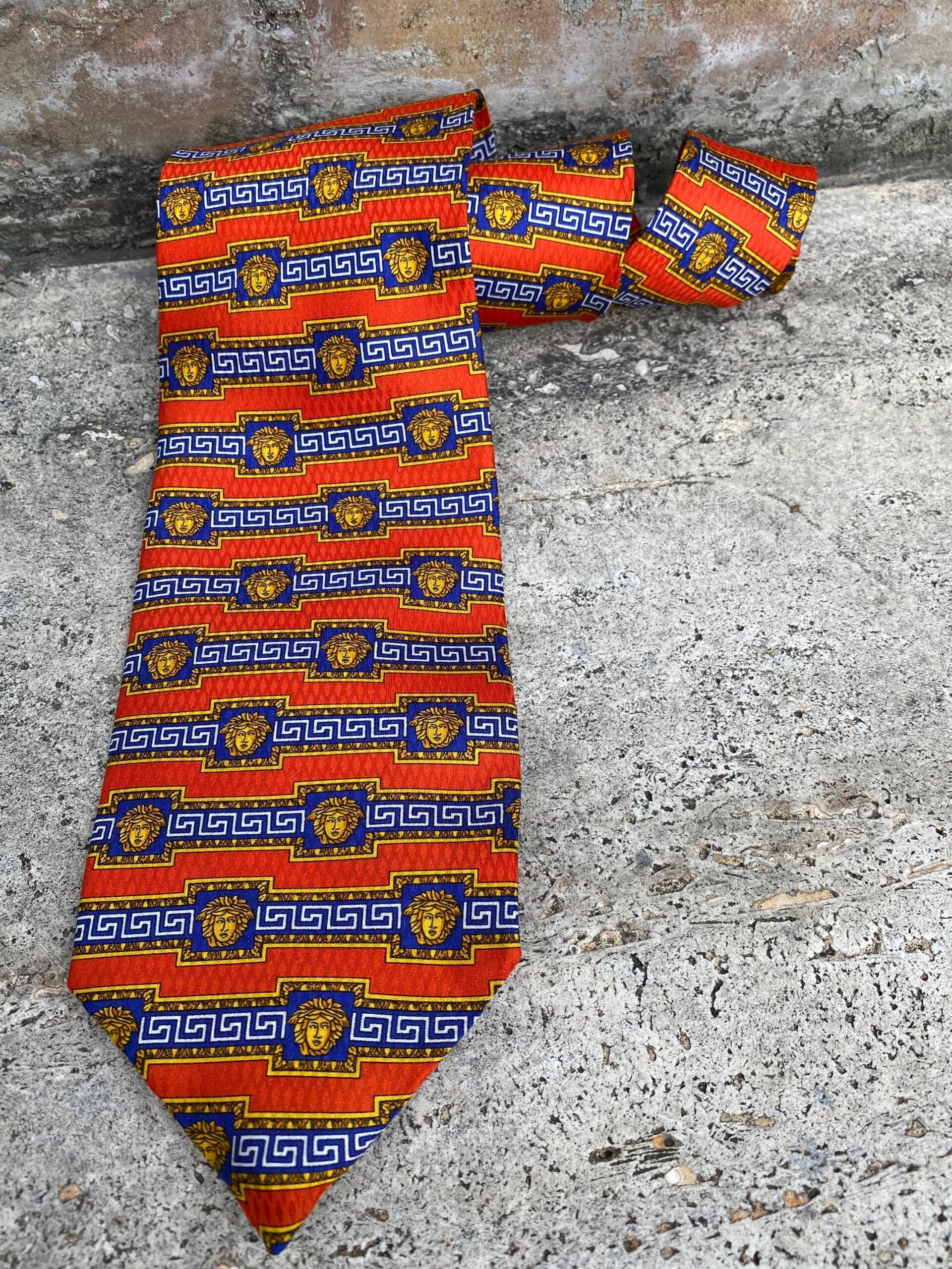 90s Vintage tie Gianni Versace Medusa Couture/Fashion orange blue tie silk/Design tie Versace/Gianni Versace vintage silk tie - immagine 9