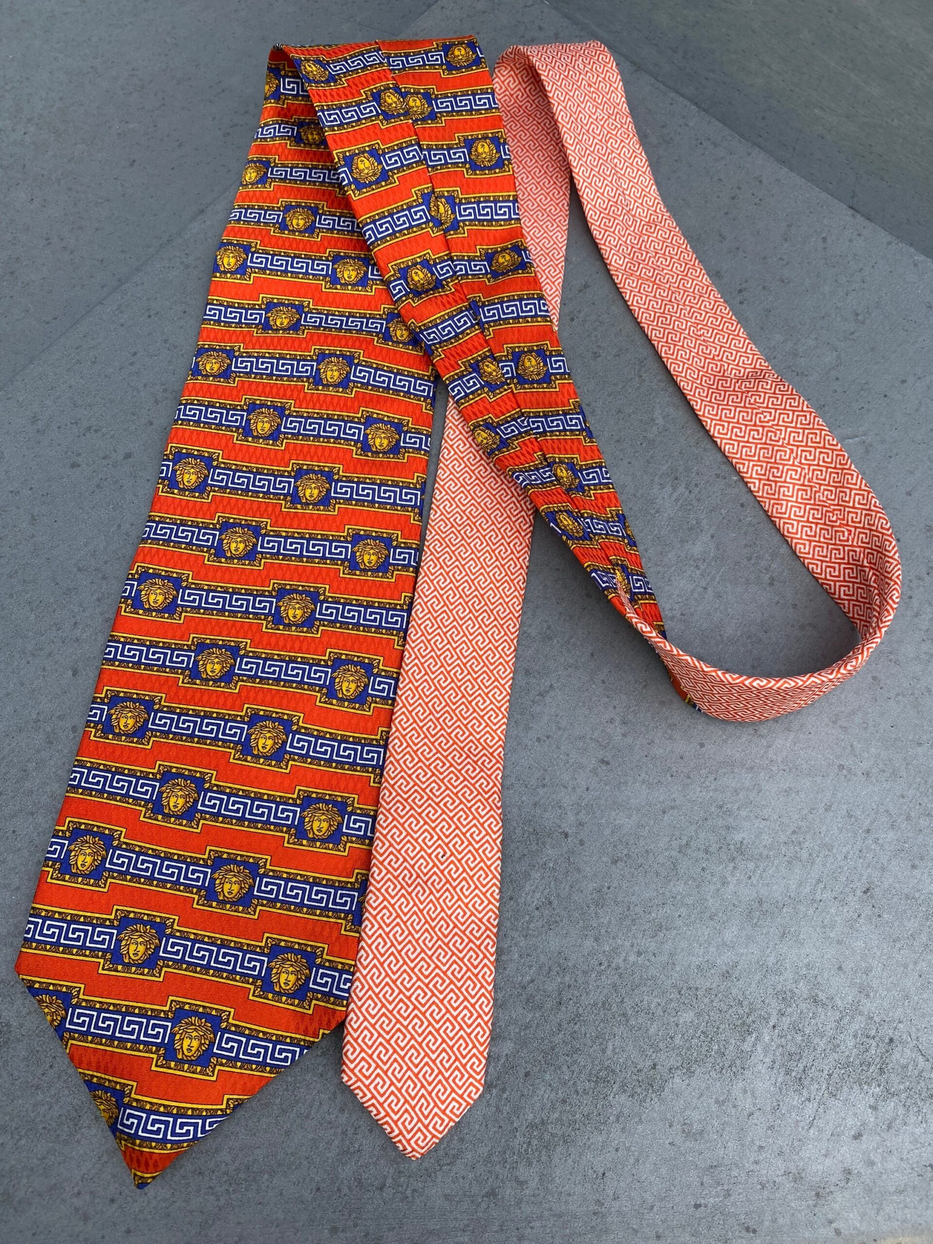 90s Vintage tie Gianni Versace Medusa Couture/Fashion orange blue tie silk/Design tie Versace/Gianni Versace vintage silk tie - immagine 10
