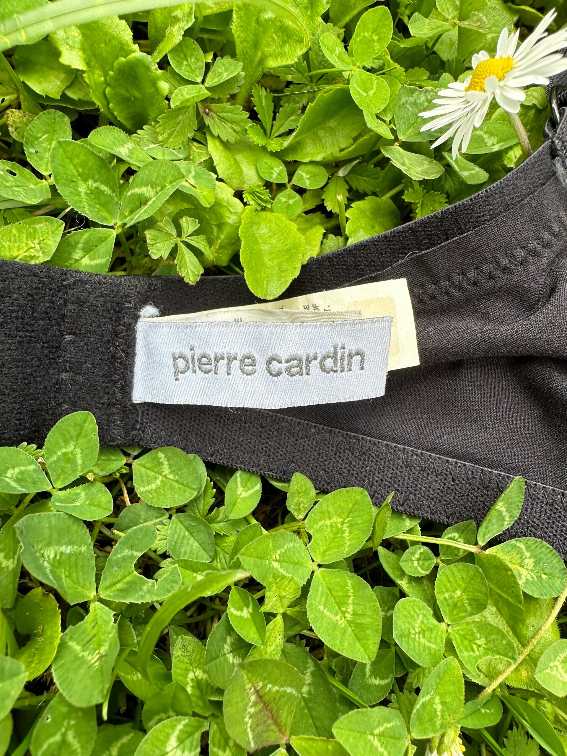 90s Vintage bra Pierre Cardin/Noir bra lace nylon/Rare bra Design Pierre Cardin/Rare bra Pierre Cardin black - immagine 7