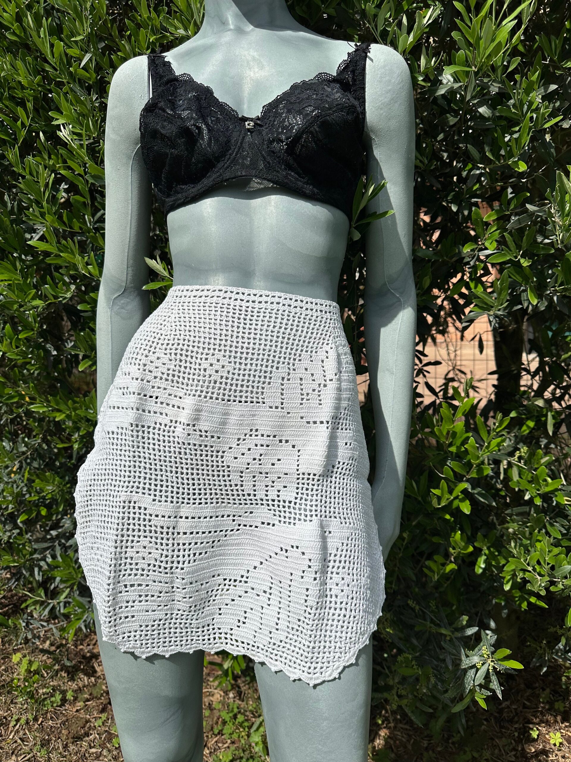 90s Vintage bra Pierre Cardin/Noir bra lace nylon/Rare bra Design Pierre Cardin/Rare bra Pierre Cardin black - immagine 5