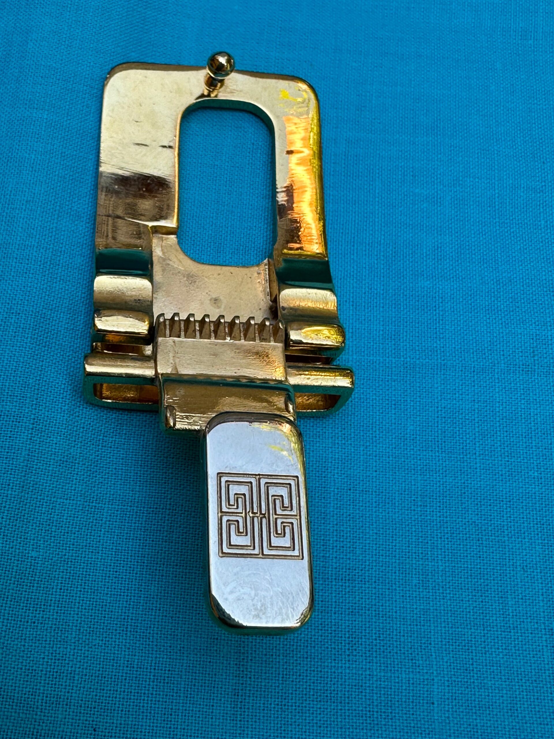 80s Vintage buckle Givenchy for belt/Gold silver buckle belt/Design rare buckle for belt Givenchy/Vintage gold Givenchy buckle - immagine 9