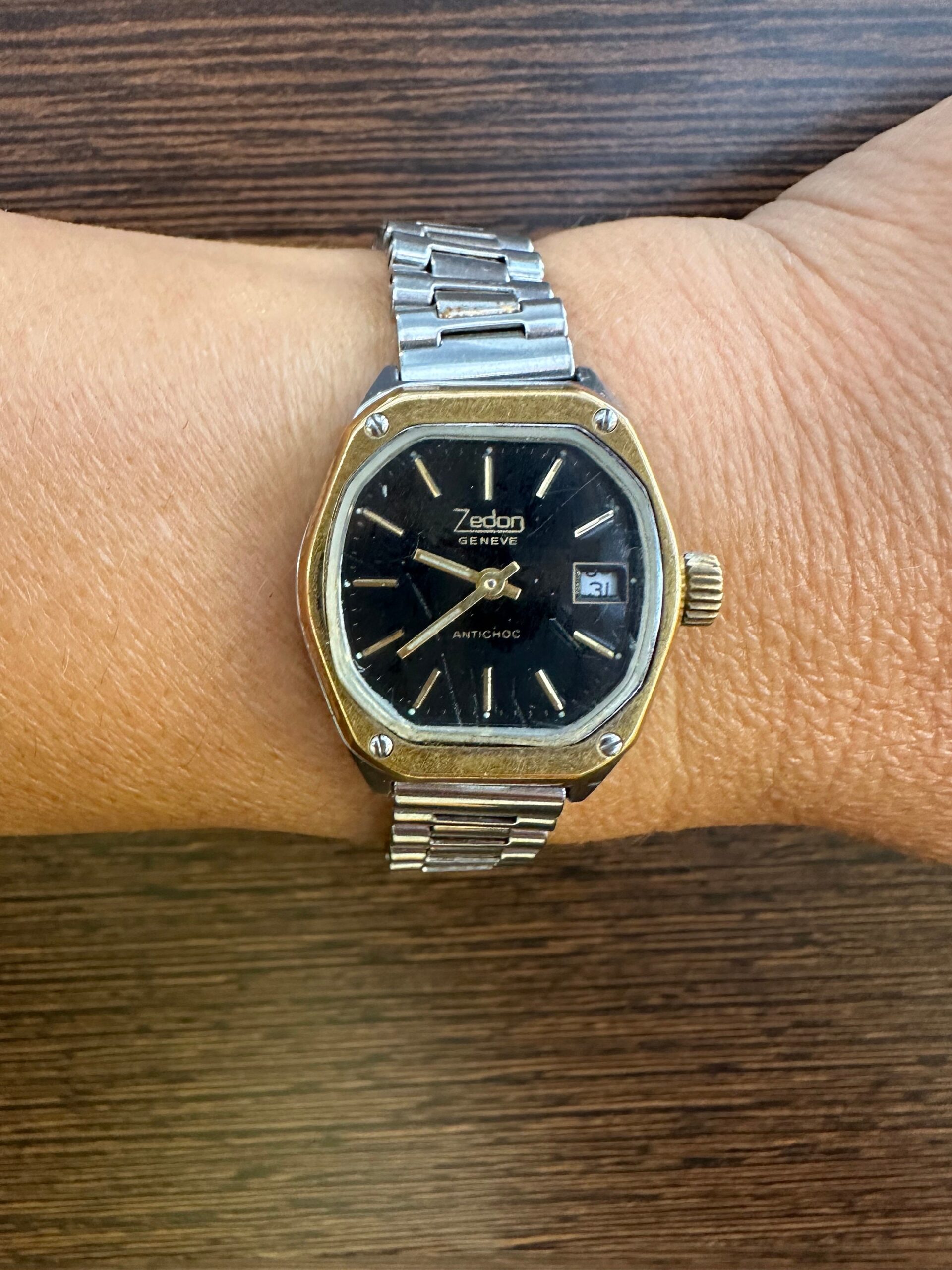 80s Vintage wrist watch Zedon Geneve/Rare Quartz watch Geneve Zedon/Zedon Geneve wristwatch - immagine 9